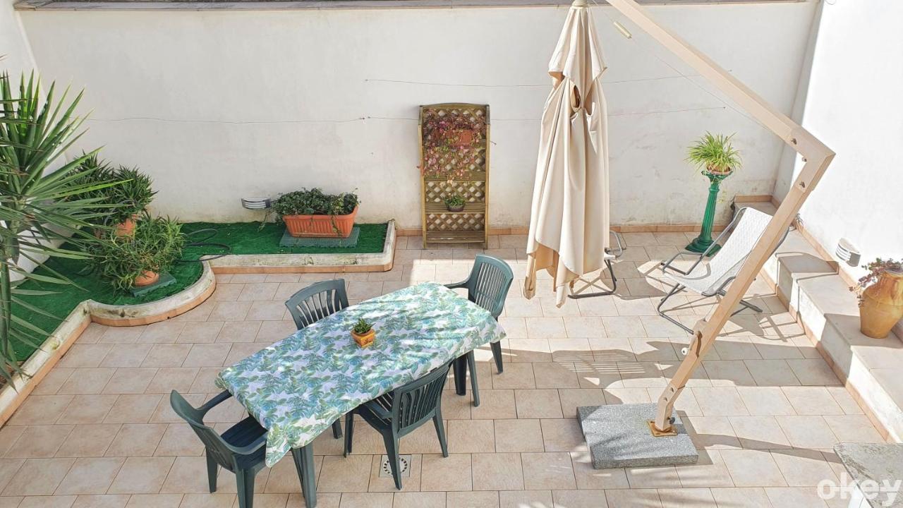Garden House - Casa Vacanze Барі Екстер'єр фото